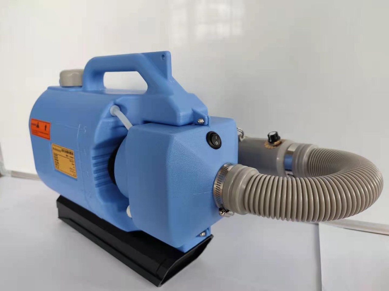 厂家超低容量锂电池充电式喷雾器背负式智能电动喷雾机消毒打药机