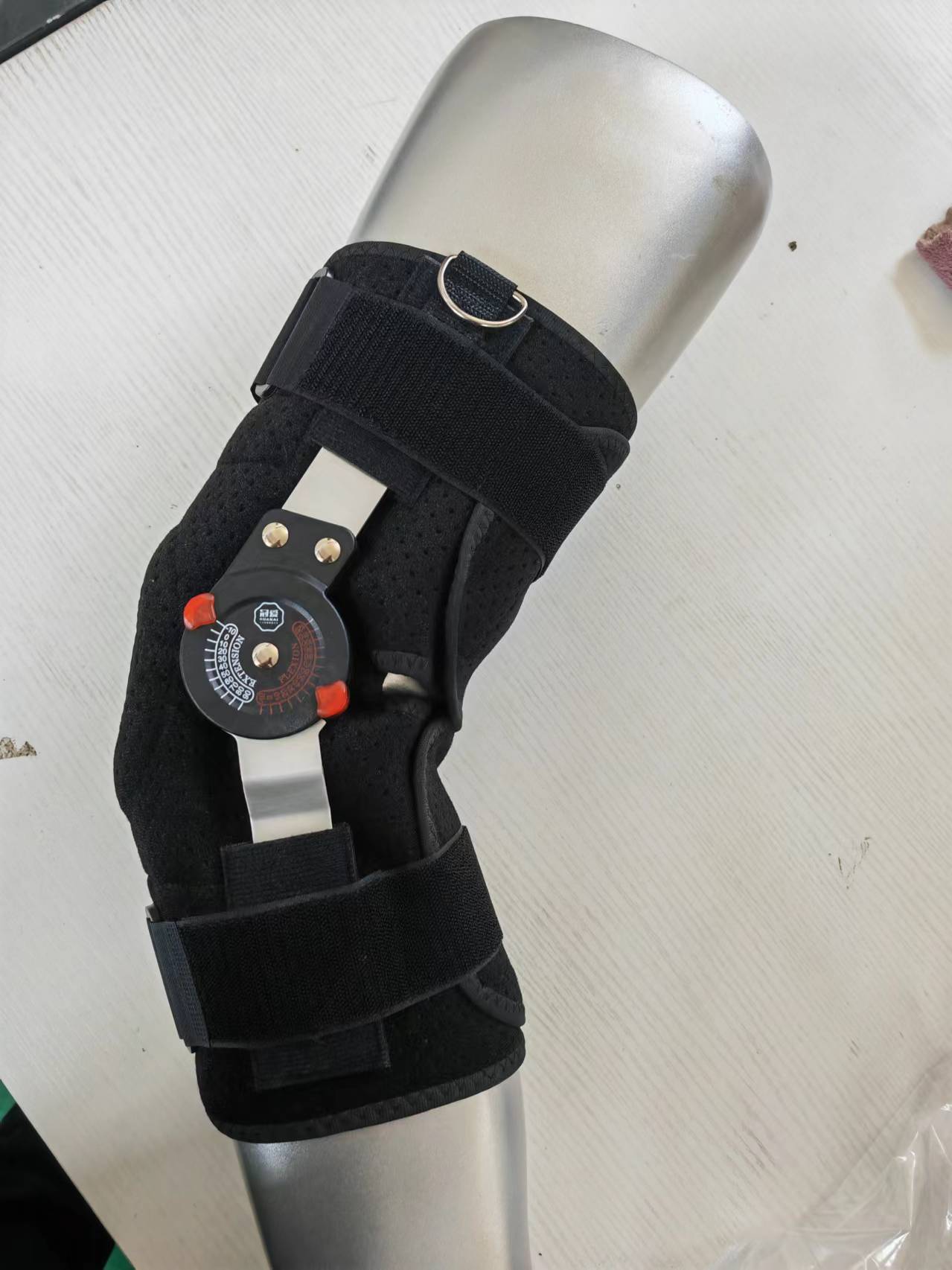 可调式膝部固定支具iii款