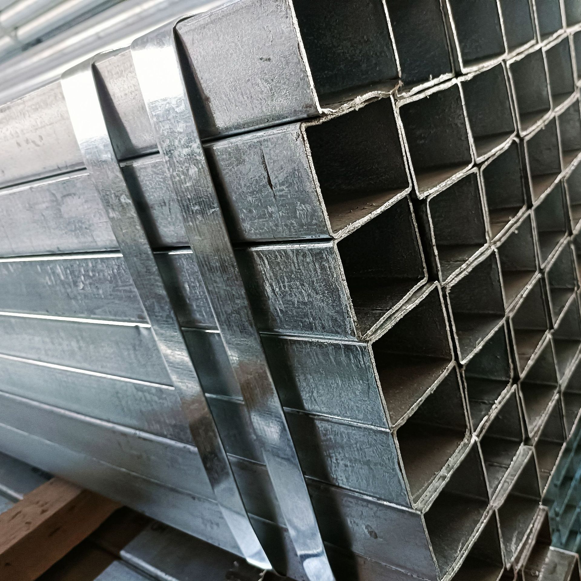 热镀锌矩形管图