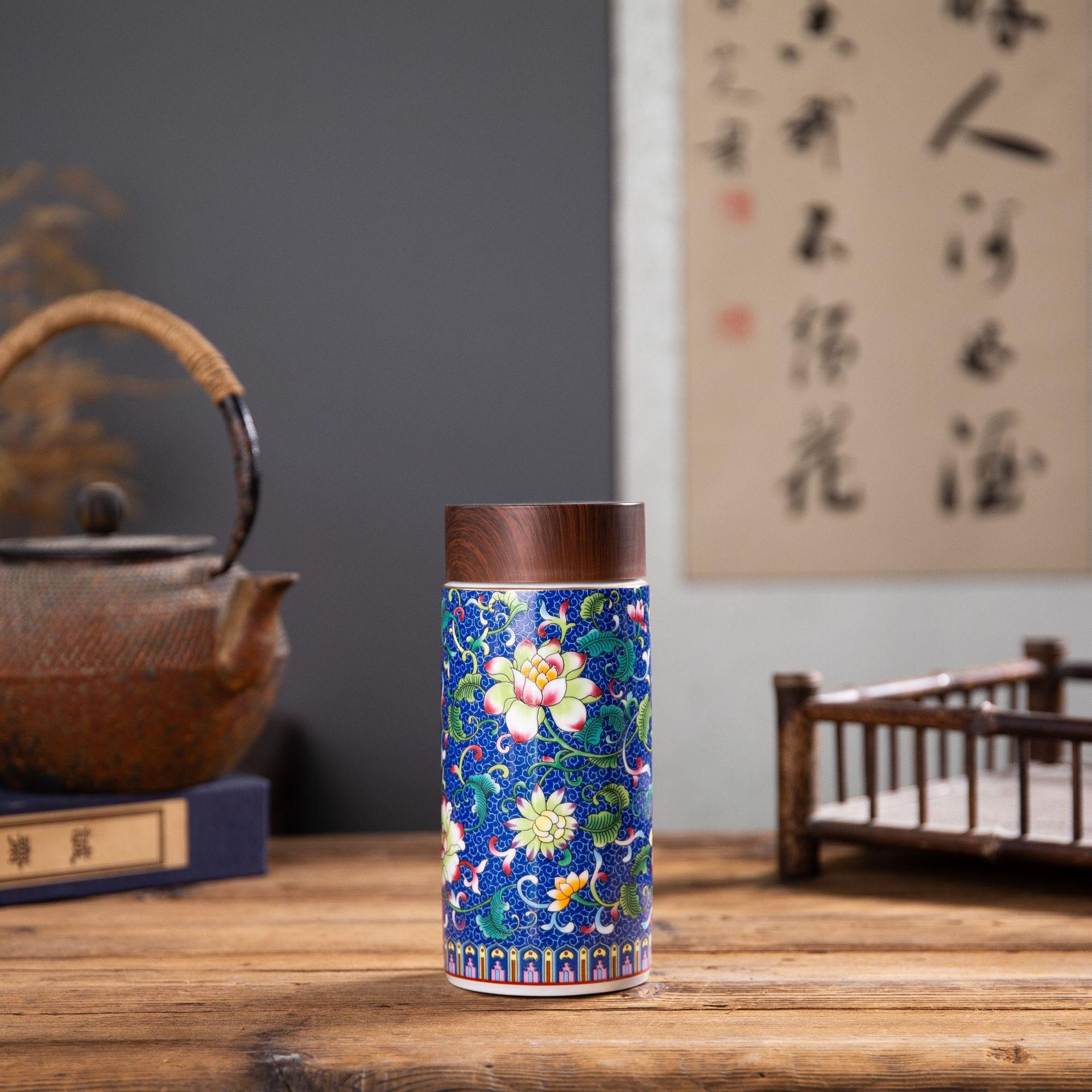 New Jingdezhen Enamel Ceramic Liner Health Cup Palace Style Large Capacity Hand Warmer Bottle Double Insulation Tumbler