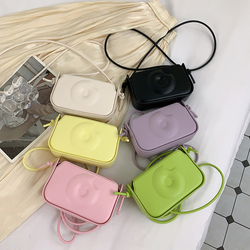 Cross-Border Women's Bag 2023 Spring and Summer New Candy Color Mini Square Bag Internet Celebrity Fairy Crossbody Bag Accessories Lipstick Pack