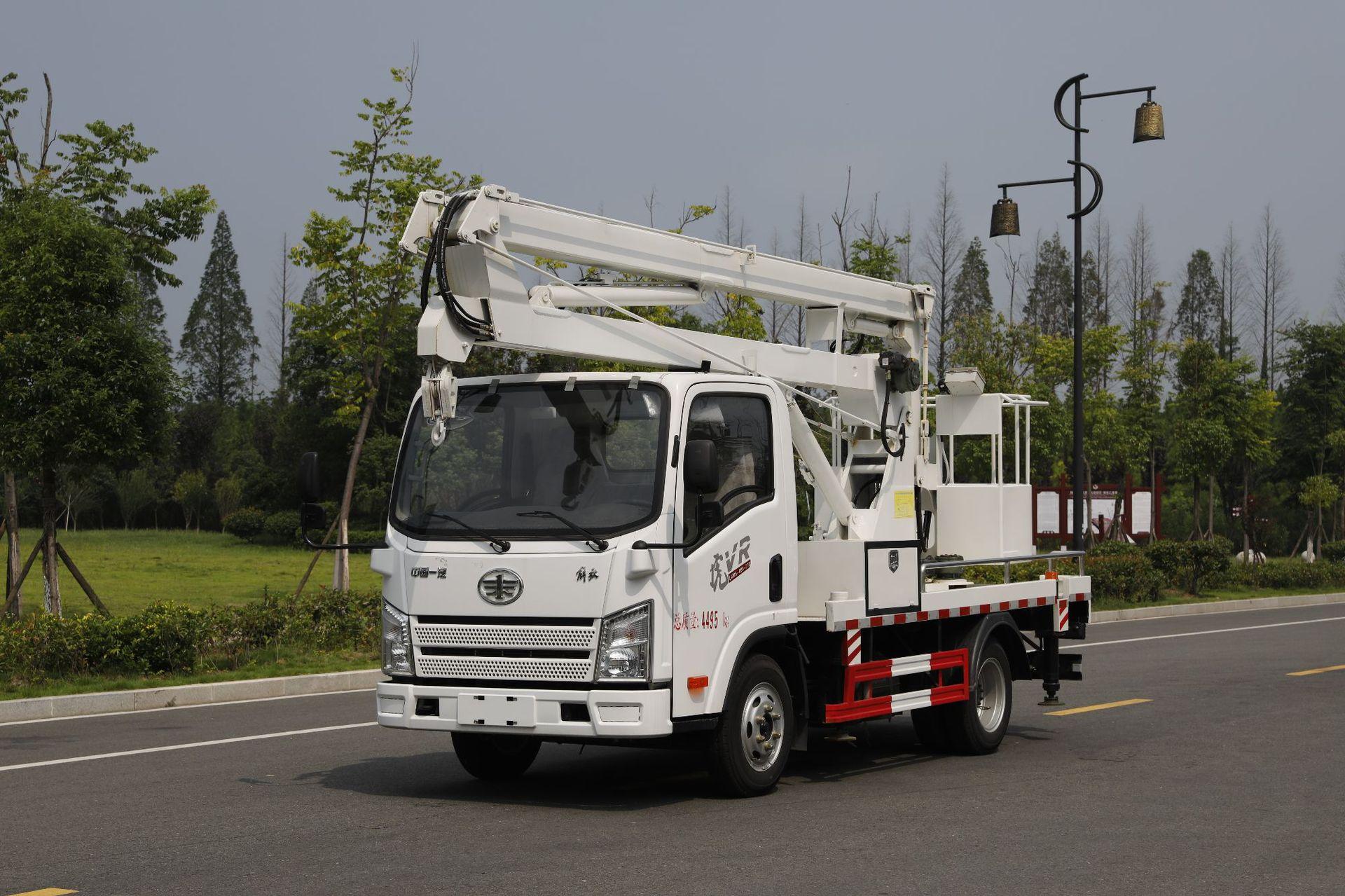 解放高空作业车21米高空作业车伸缩式直臂高空作业车厂家