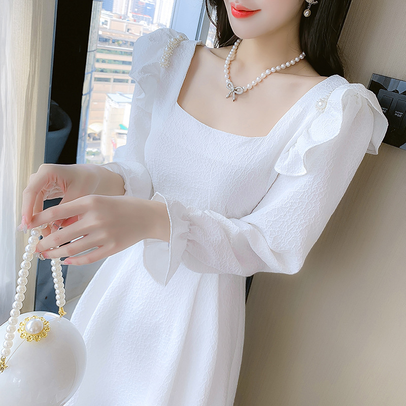 法式宫廷风白色连衣裙子女装春装2022年新款气质显瘦小个子打底裙