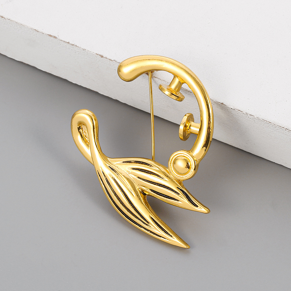 动漫周边 紫罗兰永恒花园 薇尔莉特胸针自动手记人偶金属胸针别针