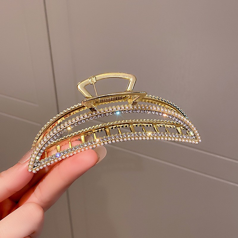 镶钻珍珠鱼尾发夹韩国复古女生节高级感抓夹网红时尚设计礼物发饰