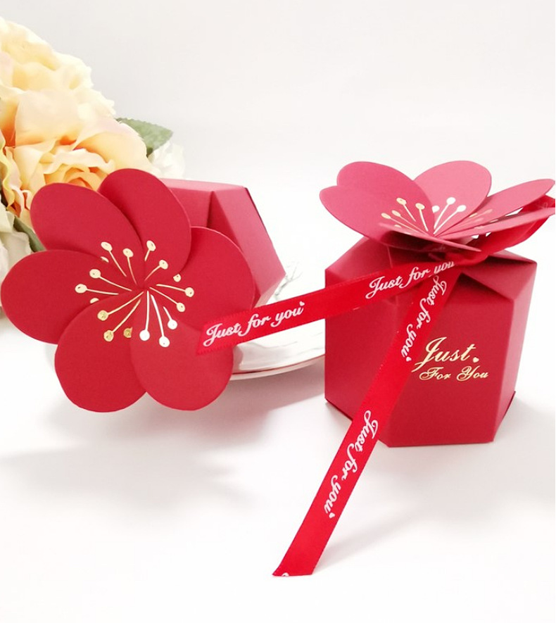 创意花瓣喜糖盒欧式结婚桌上礼盒个性六角花瓣糖果盒子结婚回礼盒