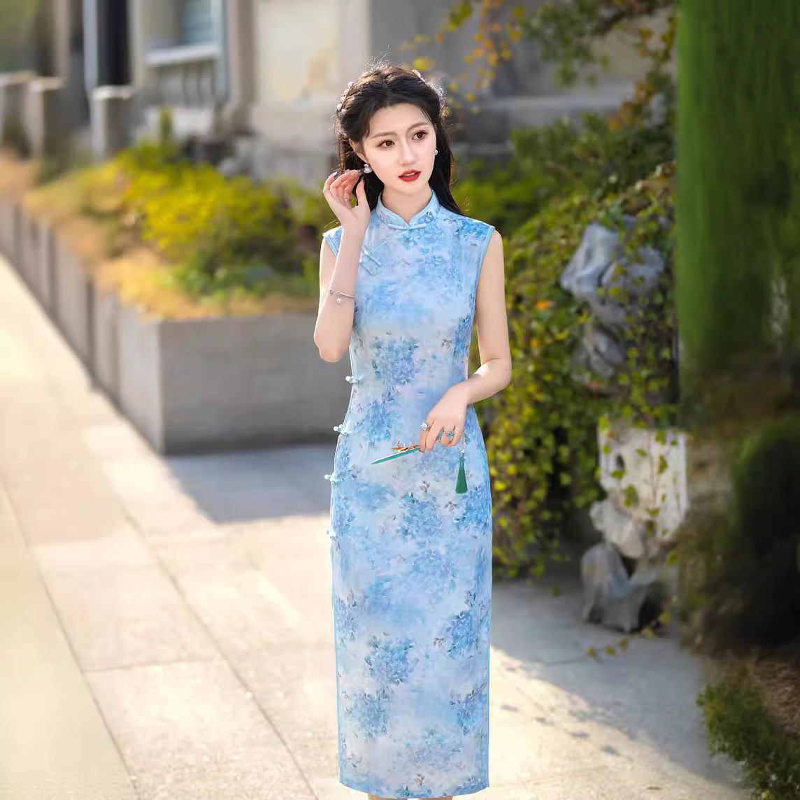 改良年轻款丝绸双层旗袍2024夏季新品无袖蓝色修身显瘦日常旗袍裙
