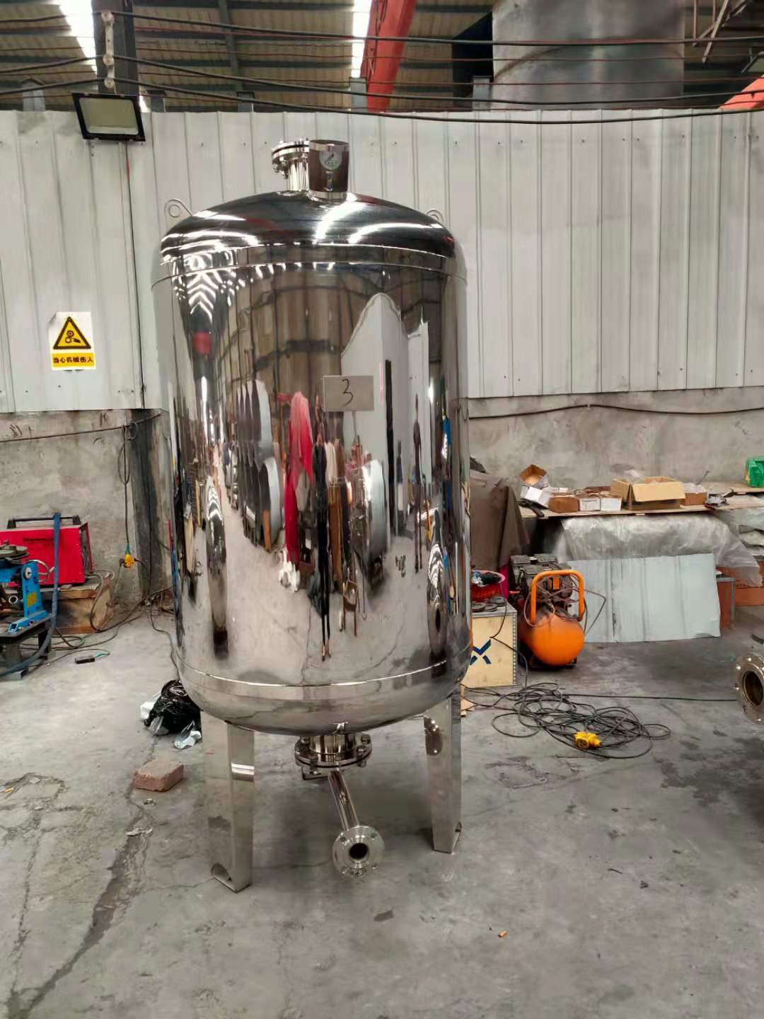 河南隔膜式气压罐厂家 304不锈钢压力罐定压罐消防不锈钢稳压罐推荐