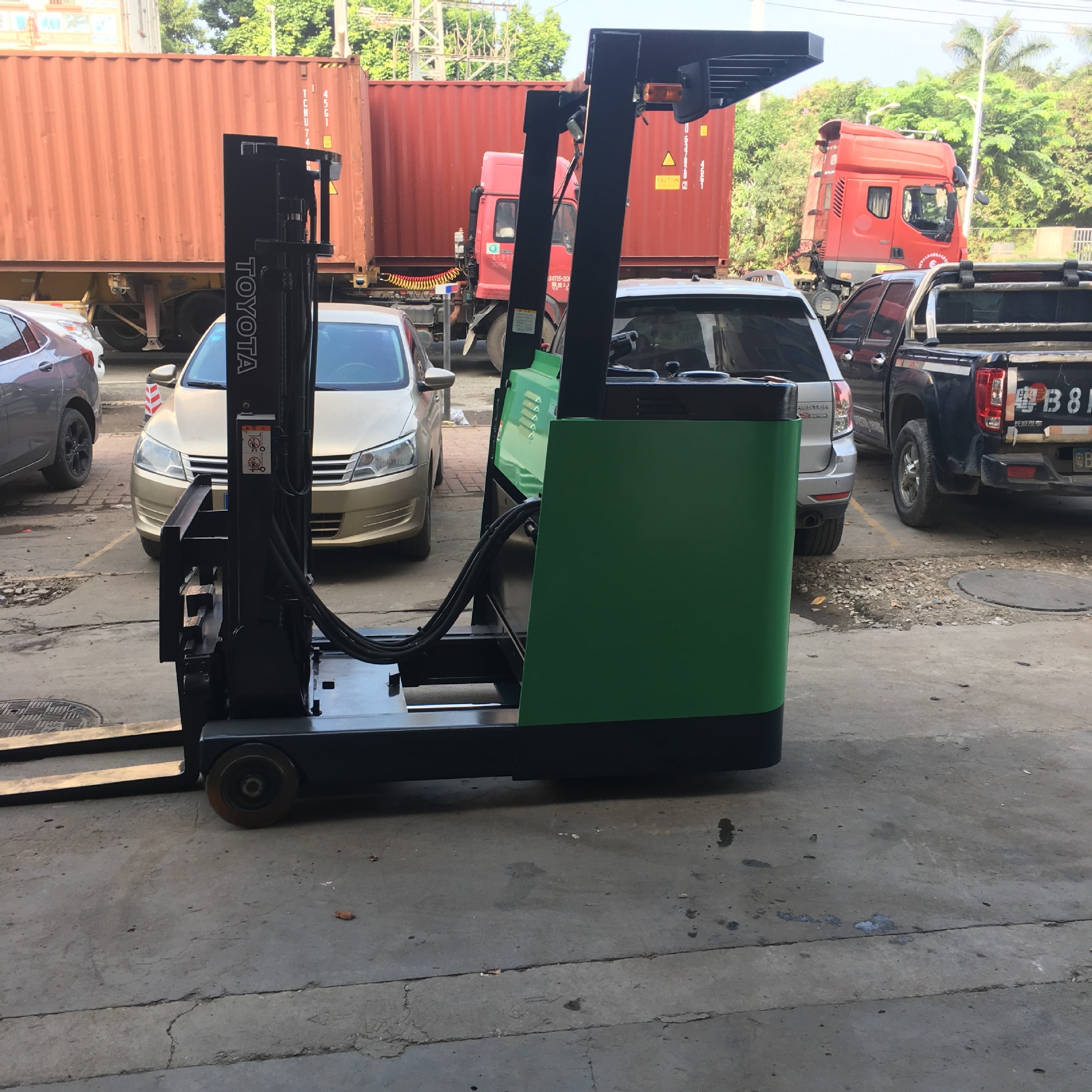 堆高车 2吨堆高机 电动堆高机 7fbr丰田大前移式叉车