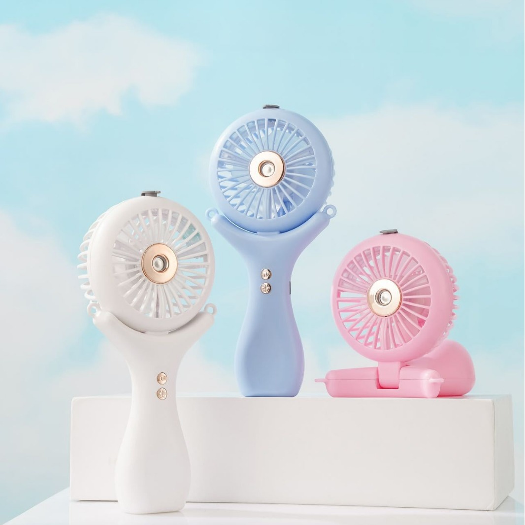 新款挂脖风扇喷雾迷你风扇静音超长待机充电随身喷雾机手持电风扇