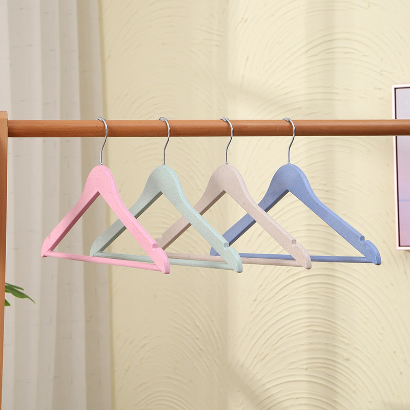 New Anti-Slip Traceless Imitation Wood Grain Clothes Hanger Wholesale Clothing Store Clothes Hanger Plastic Cloth Rack Adult Clothes Hanger Suit Clothes Hanger