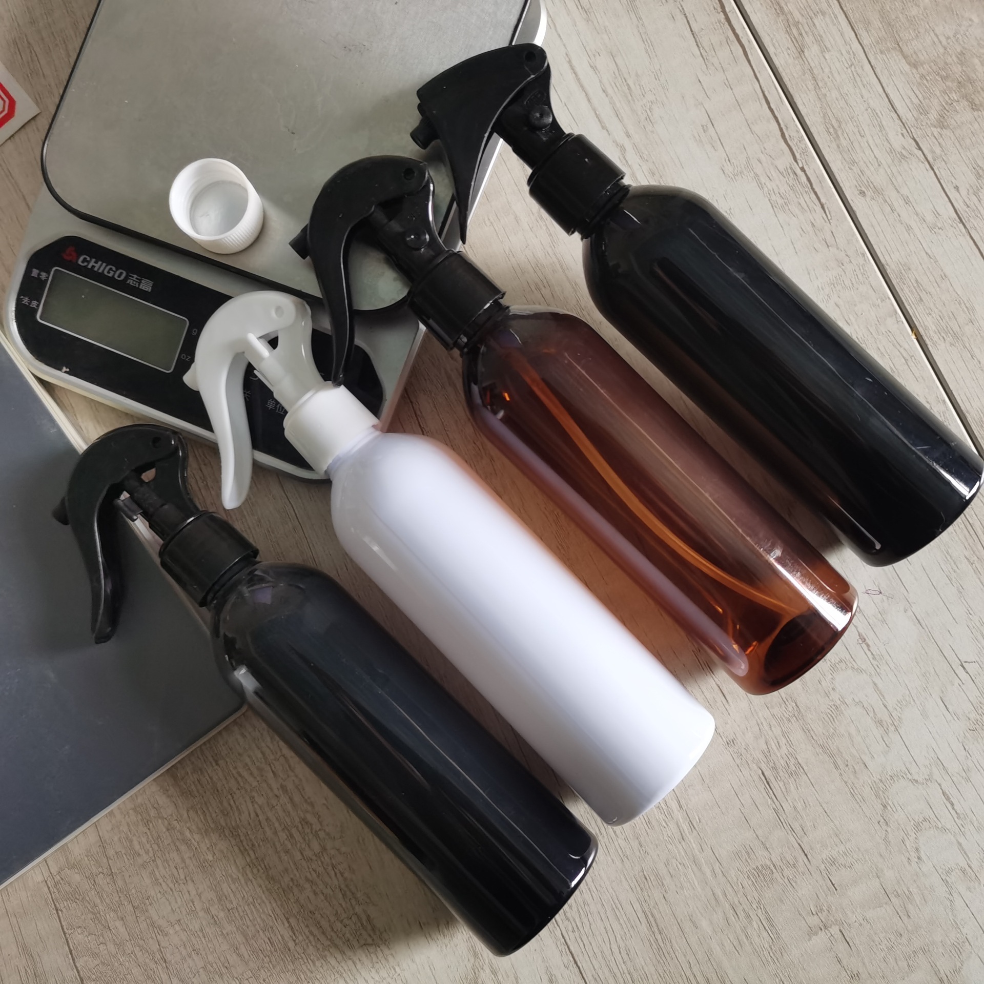 现货白色250ml小老鼠喷雾瓶塑料喷瓶250ml透明瓶250pet瓶子消毒瓶