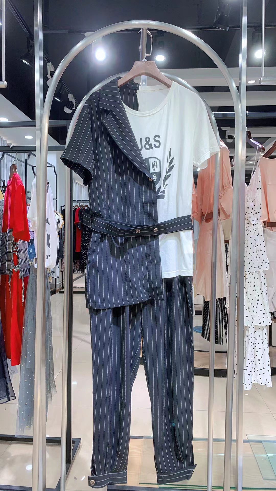 拉素夏装新款女装品牌折扣休闲正品年轻时尚连衣裙品牌组合