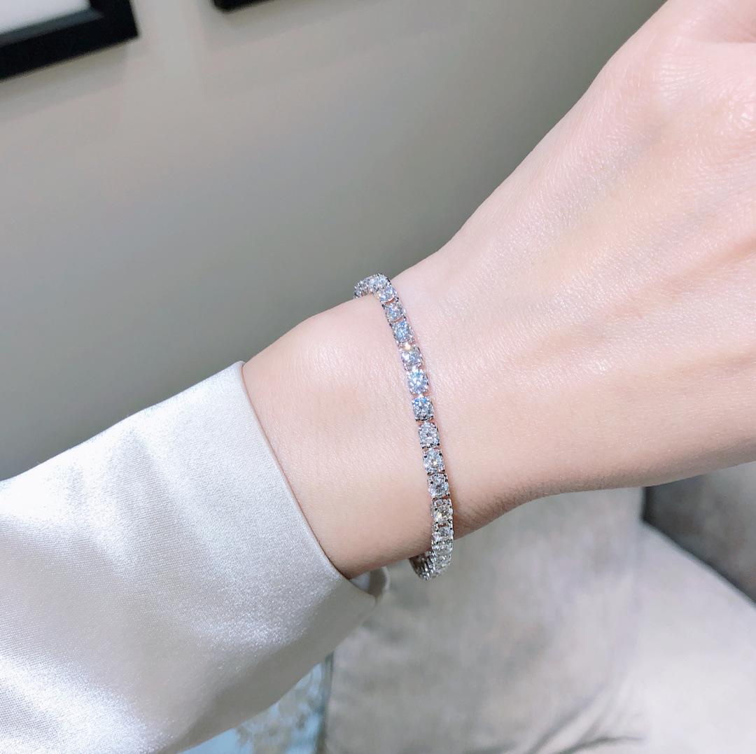 经典简约百搭18k莫桑石白金钻石手链女情人节送女友生日礼物手饰