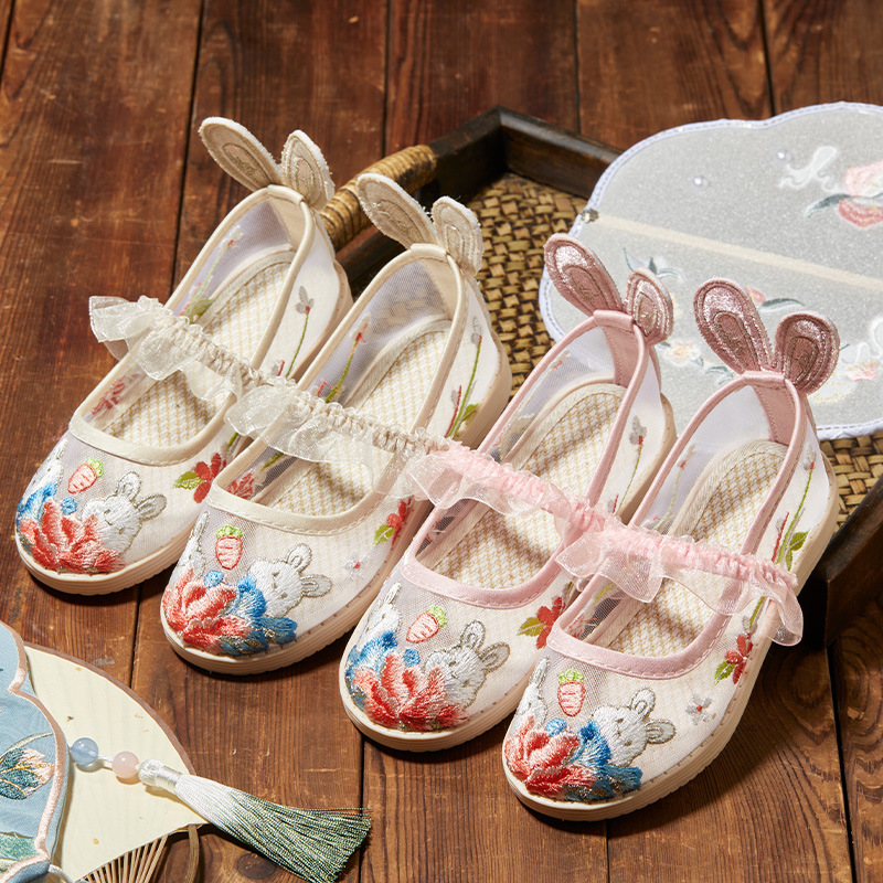 夏季儿童绣花鞋兔子女童汉服鞋古风中国风老北京布鞋子舞蹈特色鞋