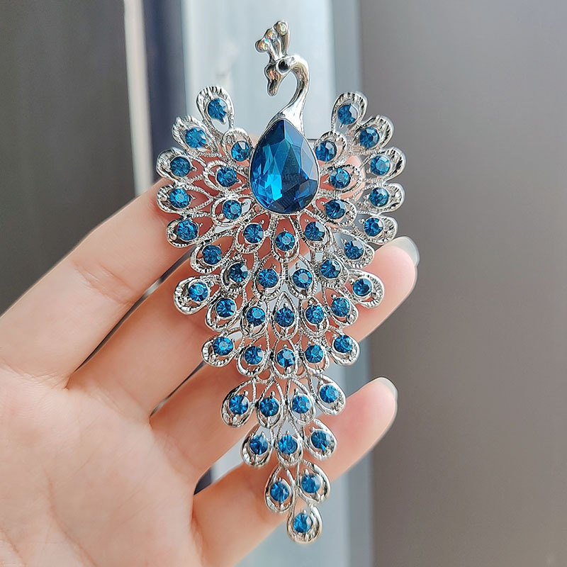 欧美流行防走光孔雀胸花别针镶水钻服装配饰凤凰复古胸针现货批发