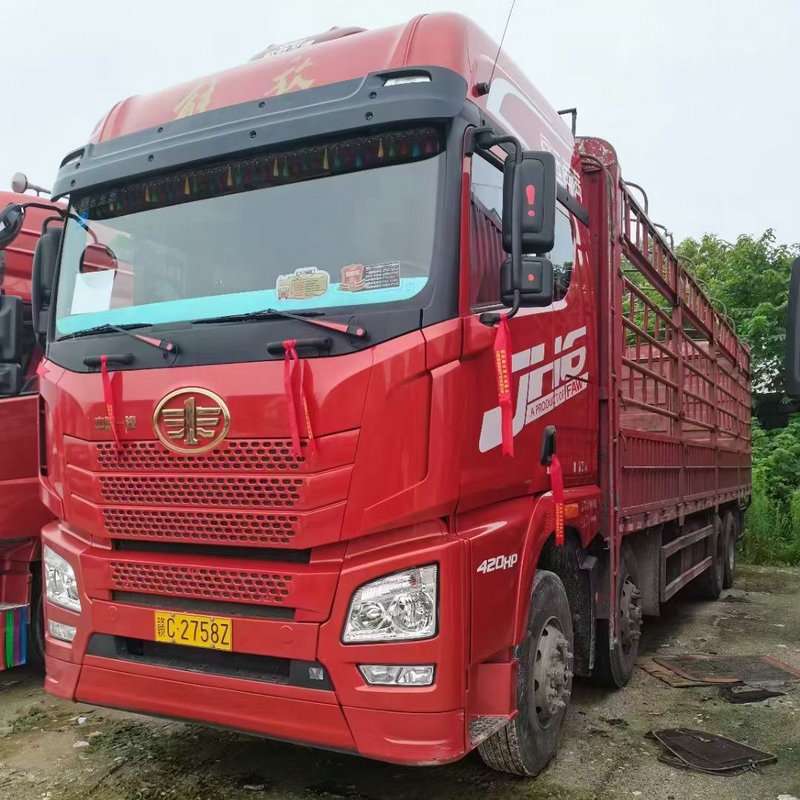 19年4月解放jh6前四后八运输车 420马力前四后八高栏货车带全保险