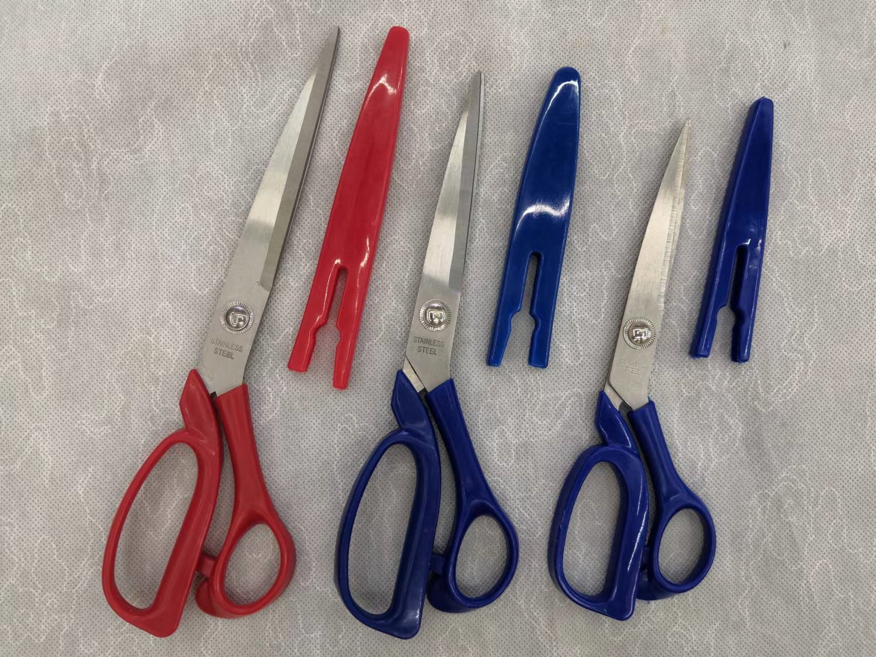 Tailor Scissors Lightweight Scissors Clothing Scissors Plastic Red Handle Scissors Blue Handle Scissors Mixed Color Wholesale