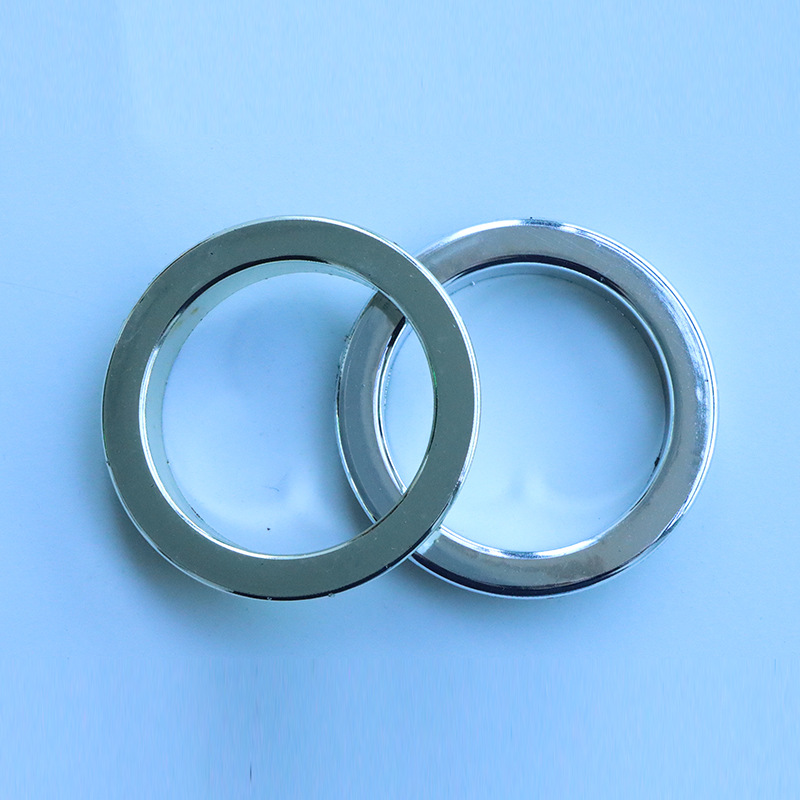 外贸直供 罗马圈批发穿孔窗帘扣环多色配件罗马杆打孔环塑料吊环