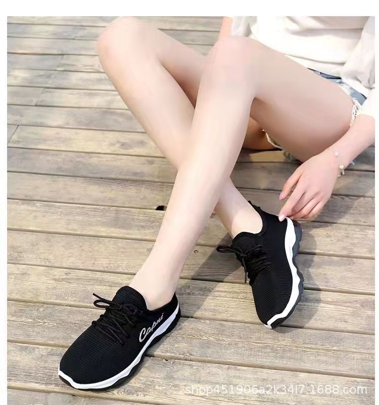 One Piece Dropshipping Breathable Little Red Little Black Sneaker Flat Lightweight Soft Sole Women's Shoes Middle-Aged and Elderly Walking Shoes