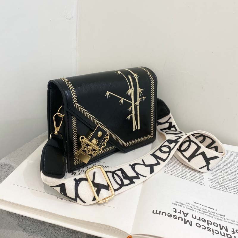 Women's Bag 2021 Spring New Fashion Embroidered Pu Shoulder Bag Korean Style Simple Crossbody Small Square Bag