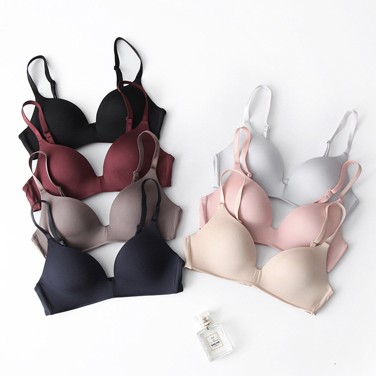 Japanese Style Thin Clothes Seamless Underwear Ladies Underwired Big Chest Show Primary School Students Thin Triangle Cup Glossy Bra