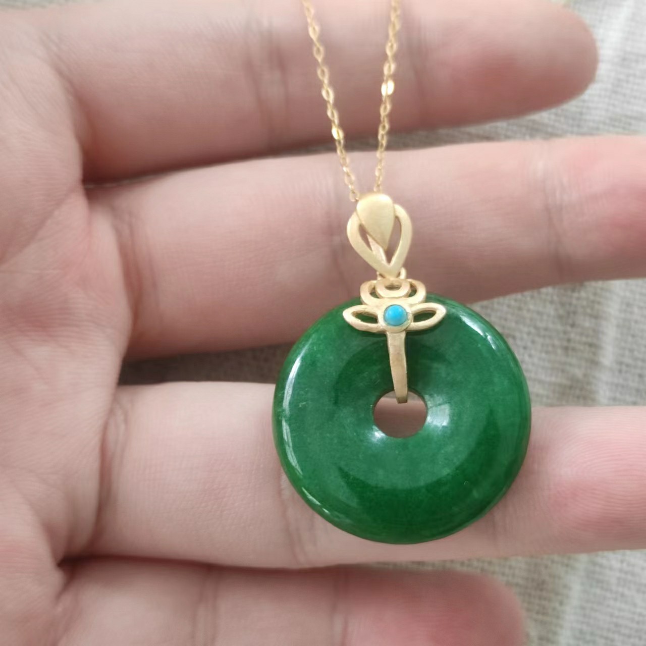 s925古法银镀金莲花镶嵌浓绿干青翡翠玉石平安扣项链吊坠平安健康