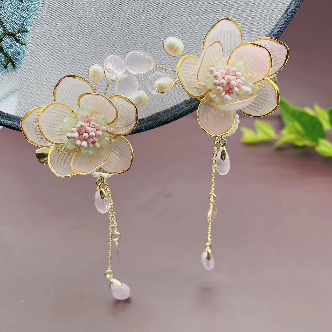 古装儿童汉服发饰网红步摇古风头饰荷花流苏超仙对夹飘带边夹子