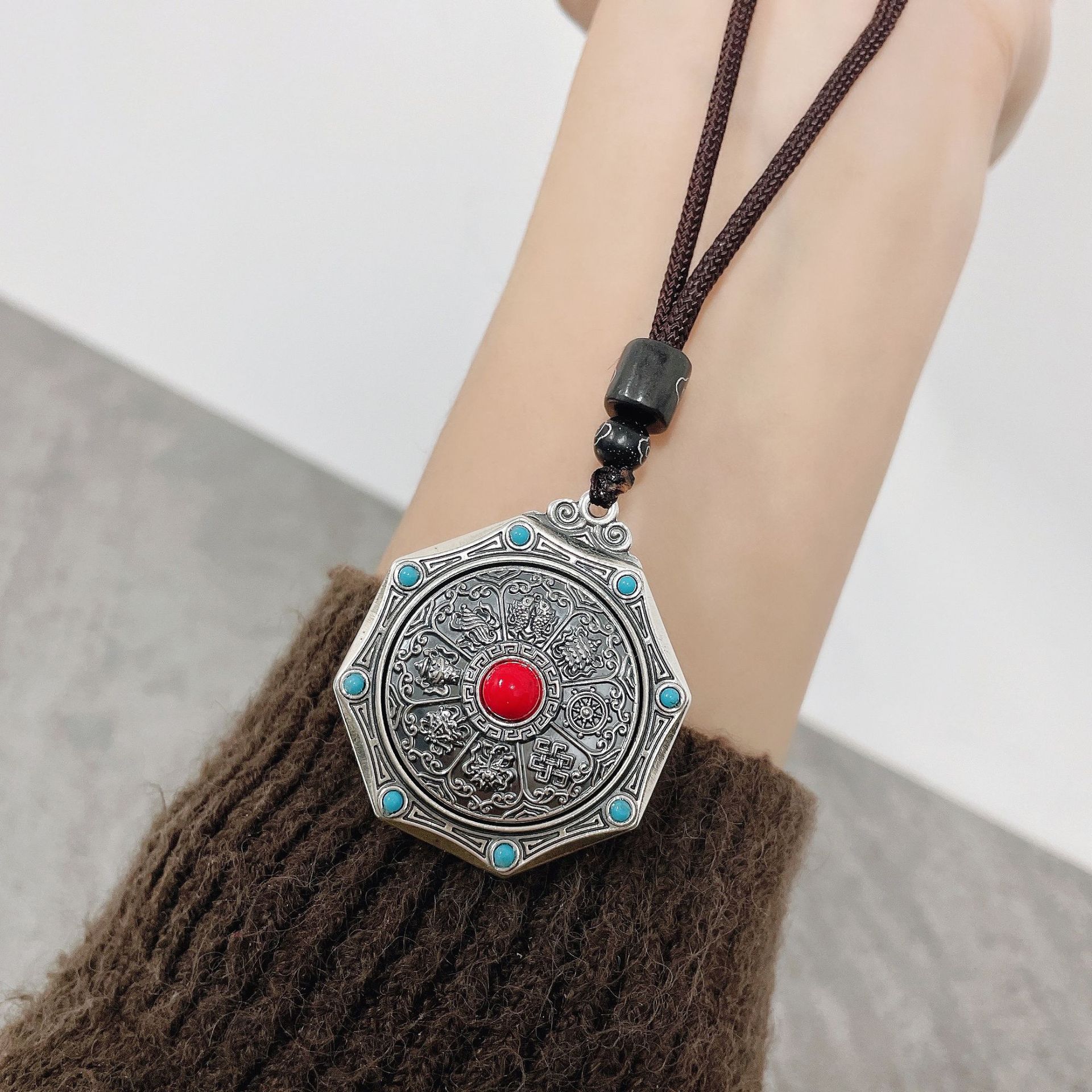 银亿宣s999九宫八卦牌纯银挂件复古做旧可转动镶嵌松石道家银吊坠