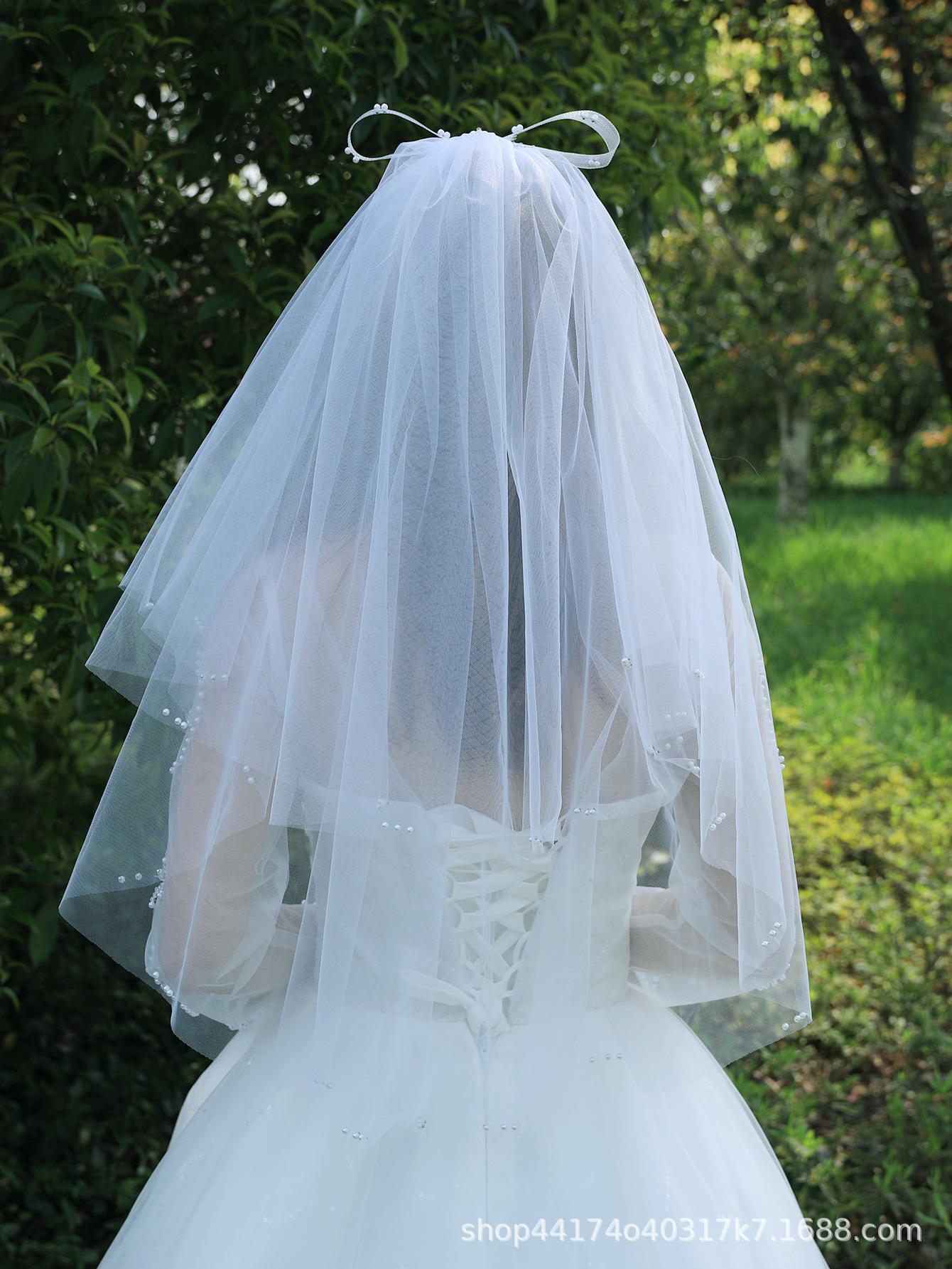 新娘轻婚纱短款头纱双层蝴蝶结珍珠超仙森系领证软网拍照道具头纱