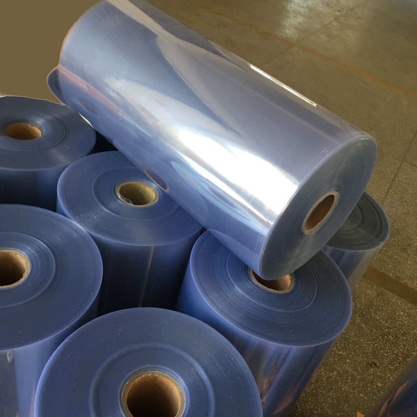 67成交0件透明pet薄膜耐高温卷材pet白色聚酯膜防水挡风pvc软胶布防尘