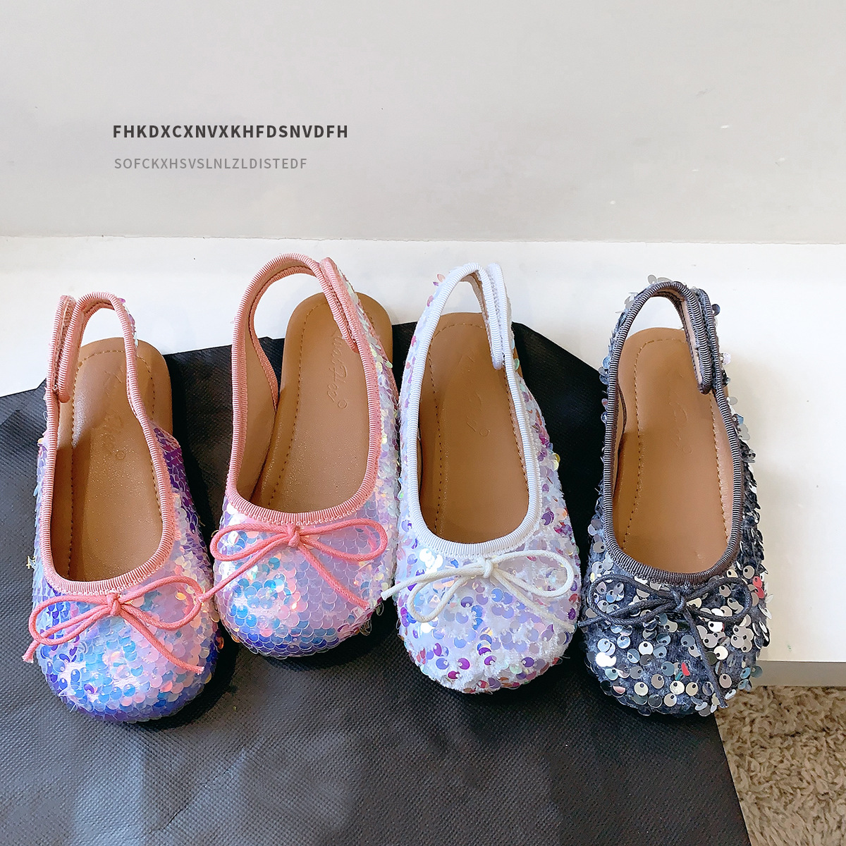 时尚亮片夏季童鞋小童1-3-6岁女童凉鞋夏儿童公主水晶鞋浅口宝宝