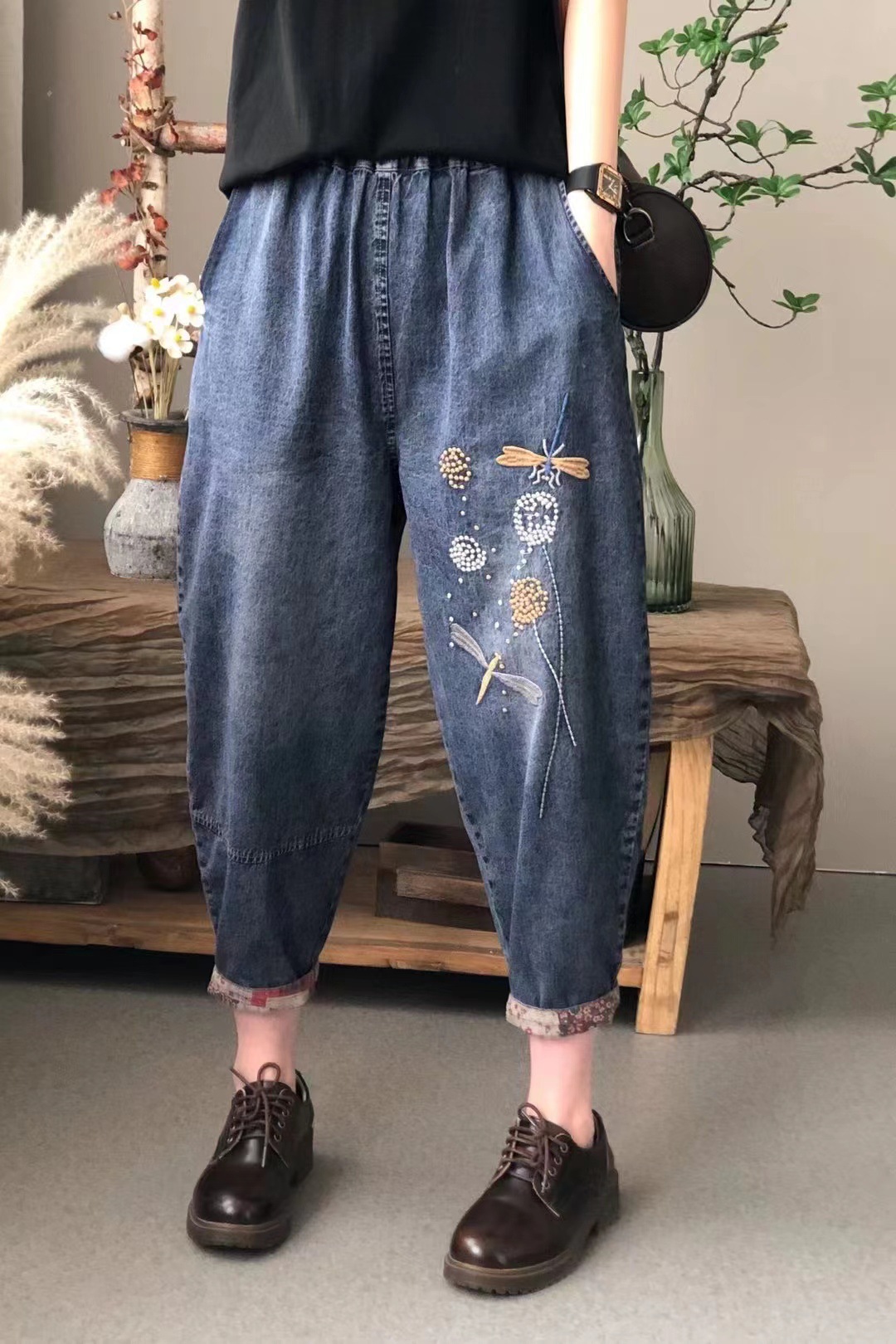 文艺复古水洗磨白刺绣绣花松紧腰牛仔直筒裤 2022夏季新款长裤女