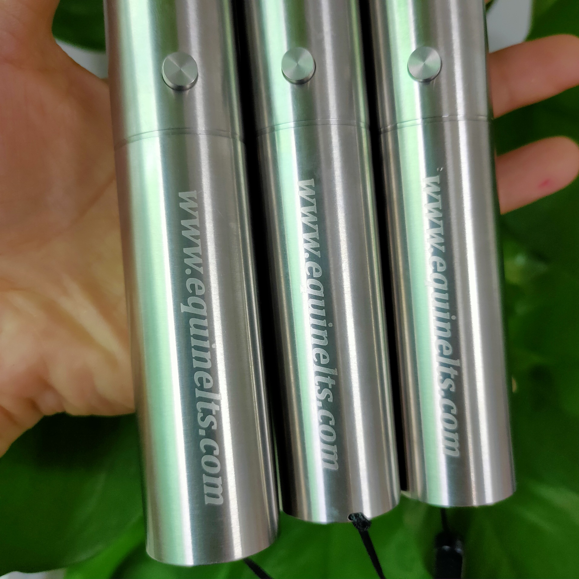 东莞金属镭雕加工不锈钢激光刻字加工铝合金激光打标镭射雕刻logo