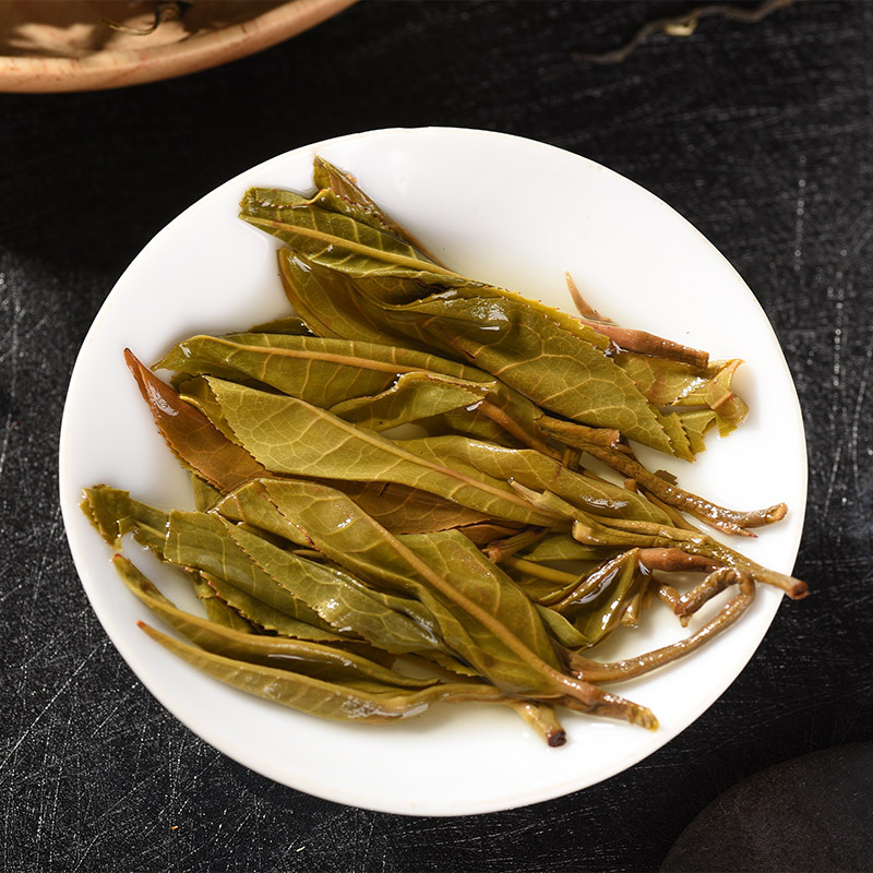2022年春茶梅子箐散茶普洱生茶云南临沧永德普洱茶500克礼盒装