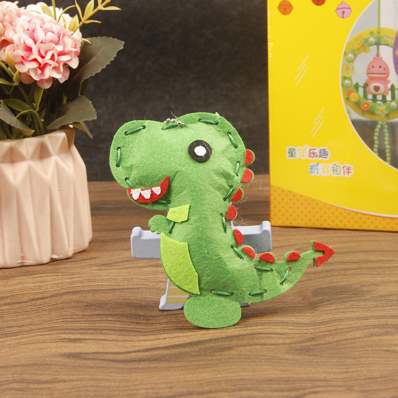 儿童不织布挂件diy幼儿园手工制作材料包布艺男女通用10元以下创