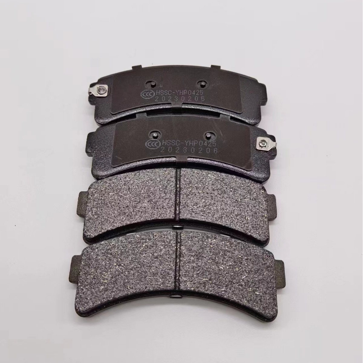 比亚迪知豆d1d2宝骏e100汽车刹车片新能源刹车片电动车刹车片