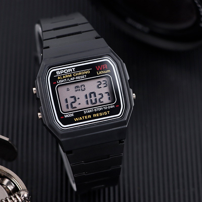 跨境新款时尚方形电子手表男士电子表运动多功能防水学生手表批发