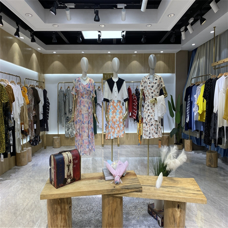 女烈图片