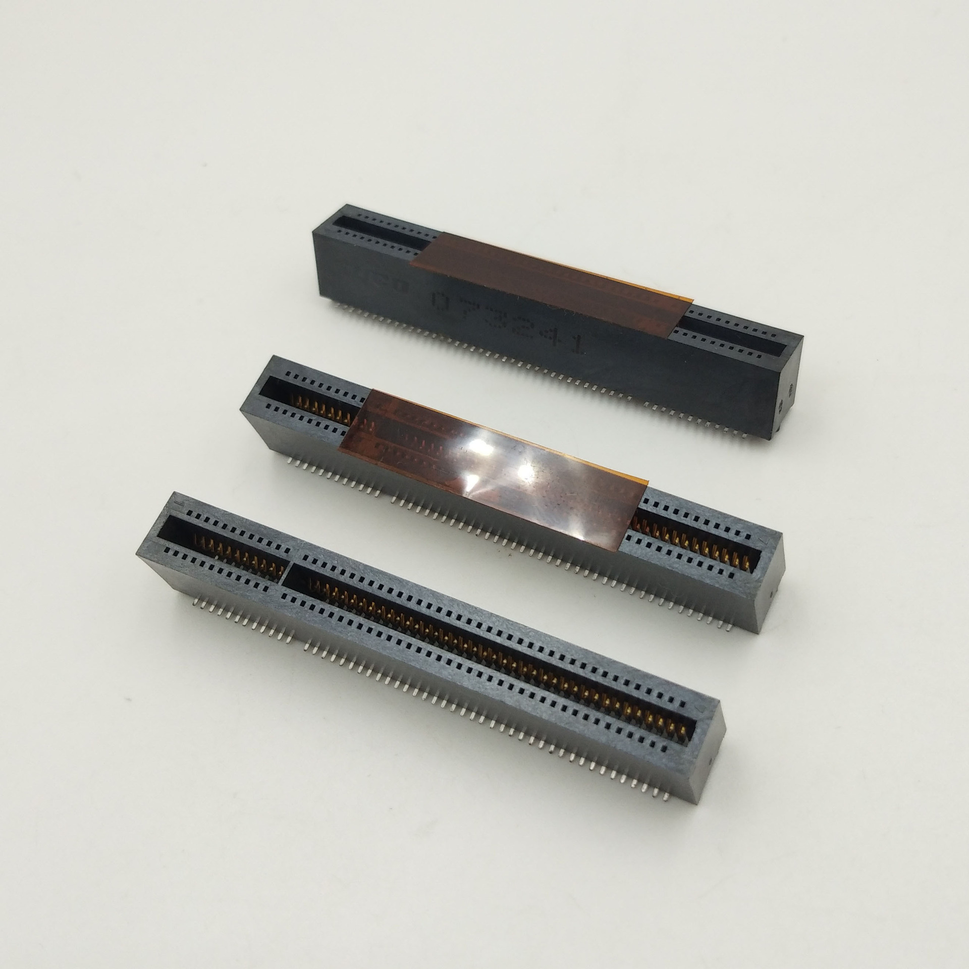 btb 100p 1.0mm间距 立贴 泰科板对板连接器 1-1775520-1