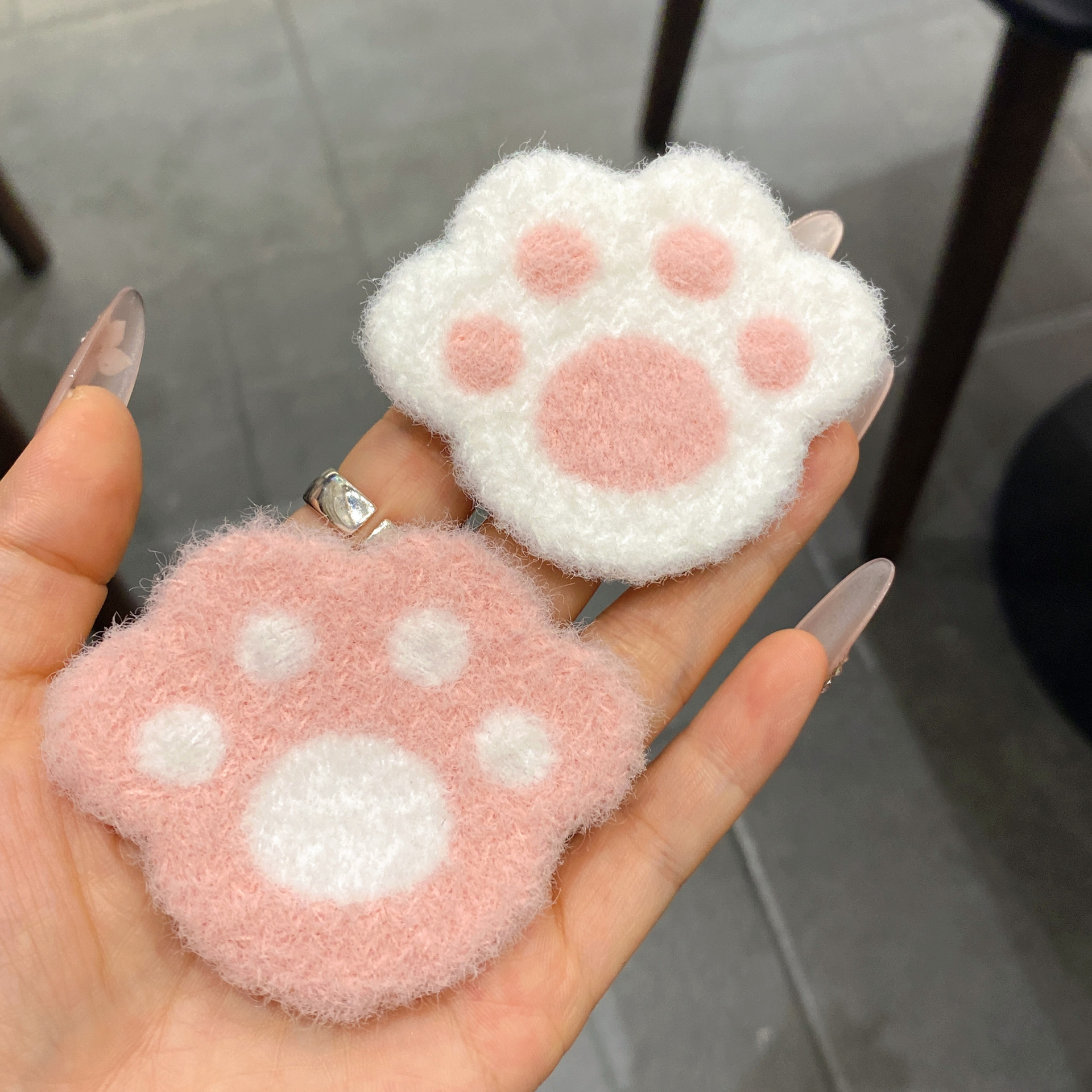 超萌可爱kt猫刘海贴羊绒猫爪魔术贴甜美卡通发夹百搭秋冬碎发贴