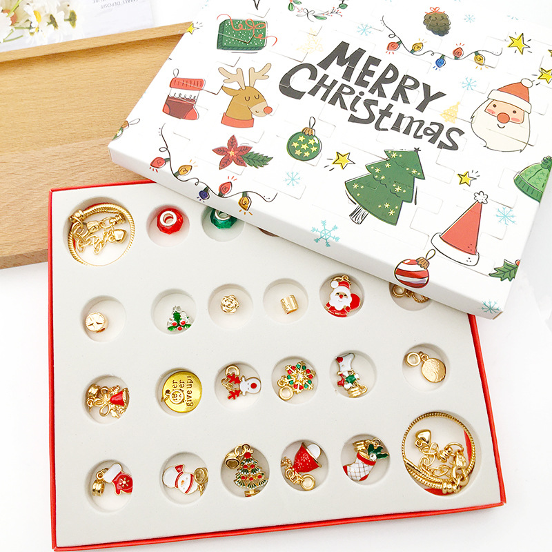 Amazon Hot Sale 24 Countdown Calendar Golden Christmas Blind Box Set DIY Creative Ornament Christmas Gift