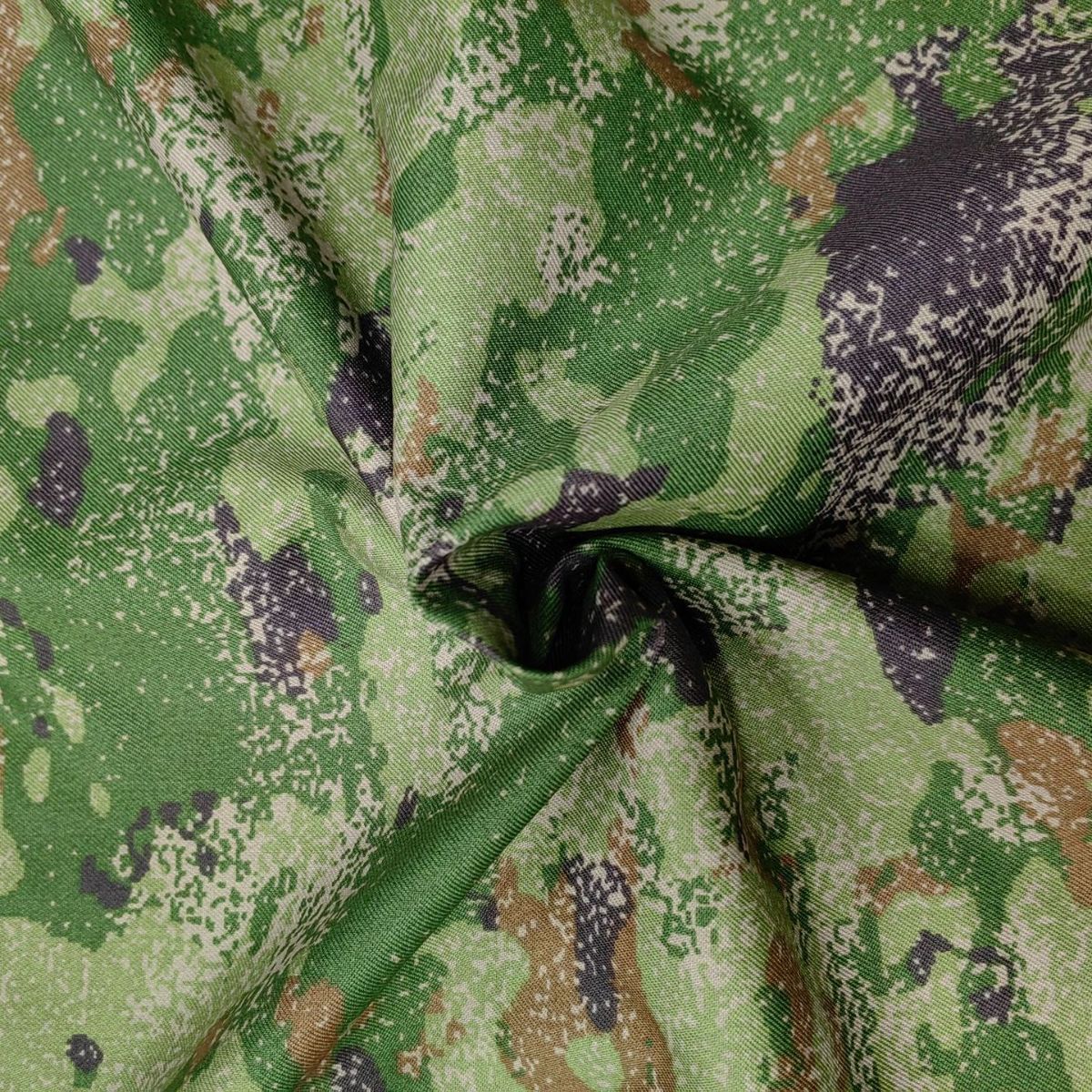 新款21式迷彩布迷彩面料新款桌套桌布椅套窗帘面料带静电丝训练服