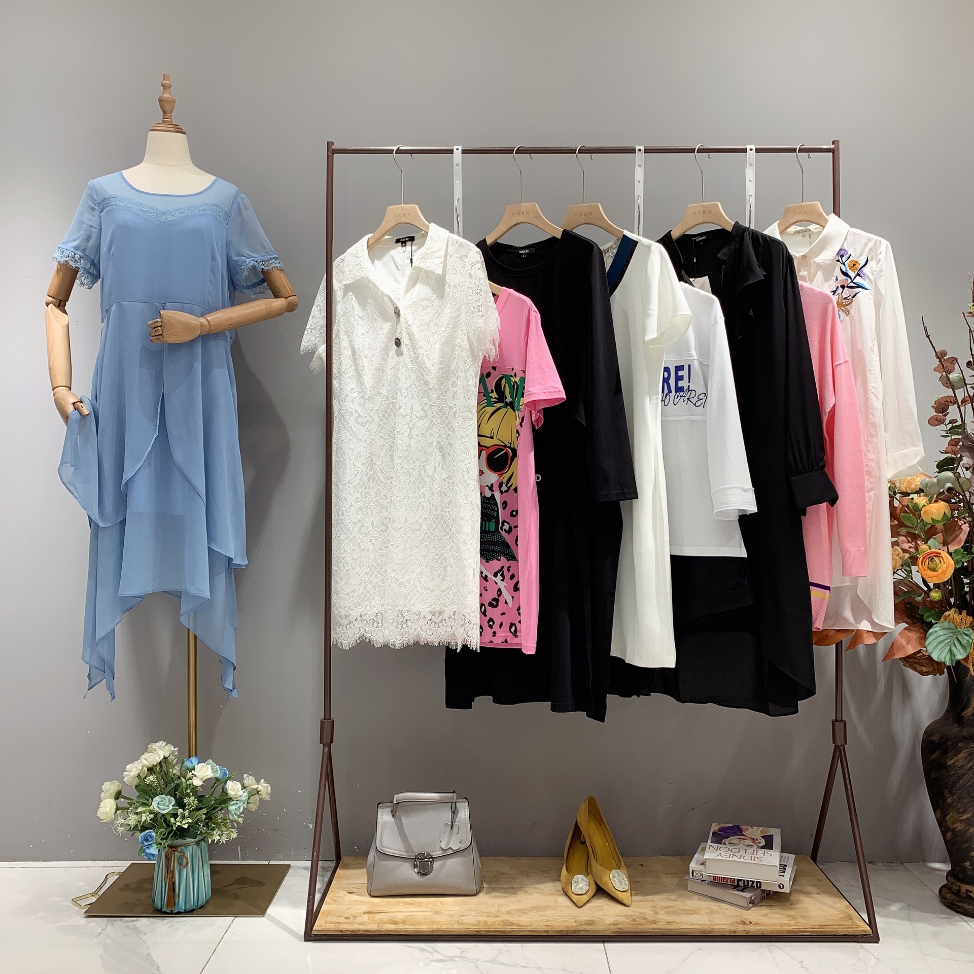 珂雯娜休闲连衣裙中淑大码品牌女装尾货品牌折扣女装直播一手货源