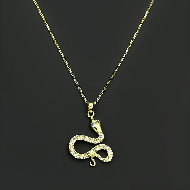 眼镜蛇吊坠项链女跨境热卖锁骨链锆石铜饰金久不掉色饰品时尚批发