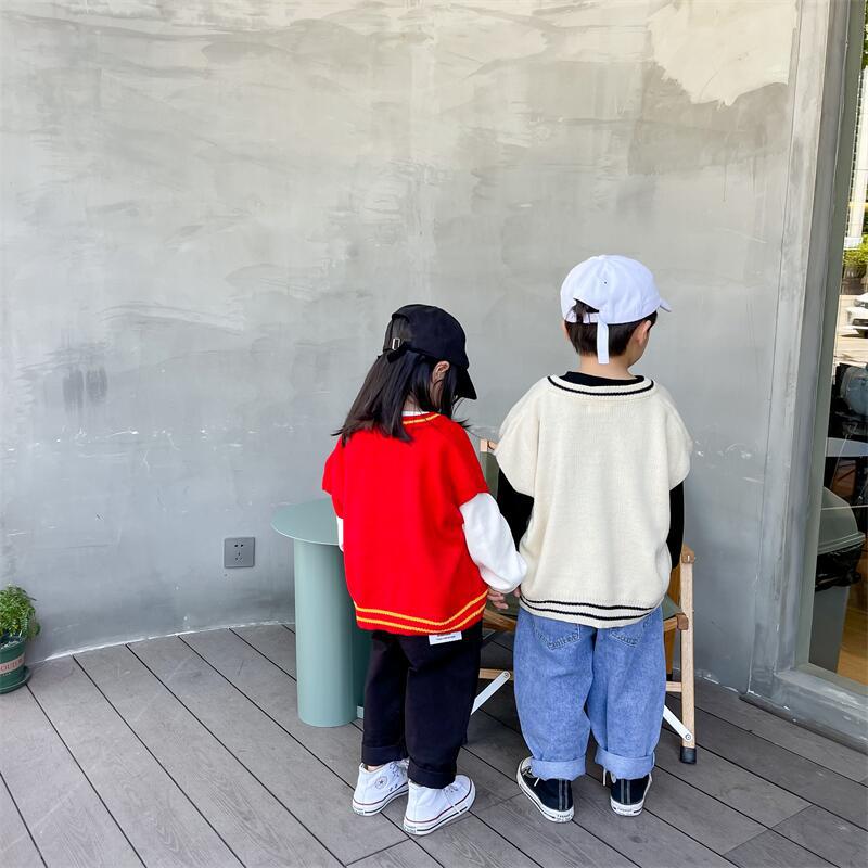 2021秋冬季新品男女童卡通马甲儿童洋气鸡心领刺绣背心兄妹装韩版