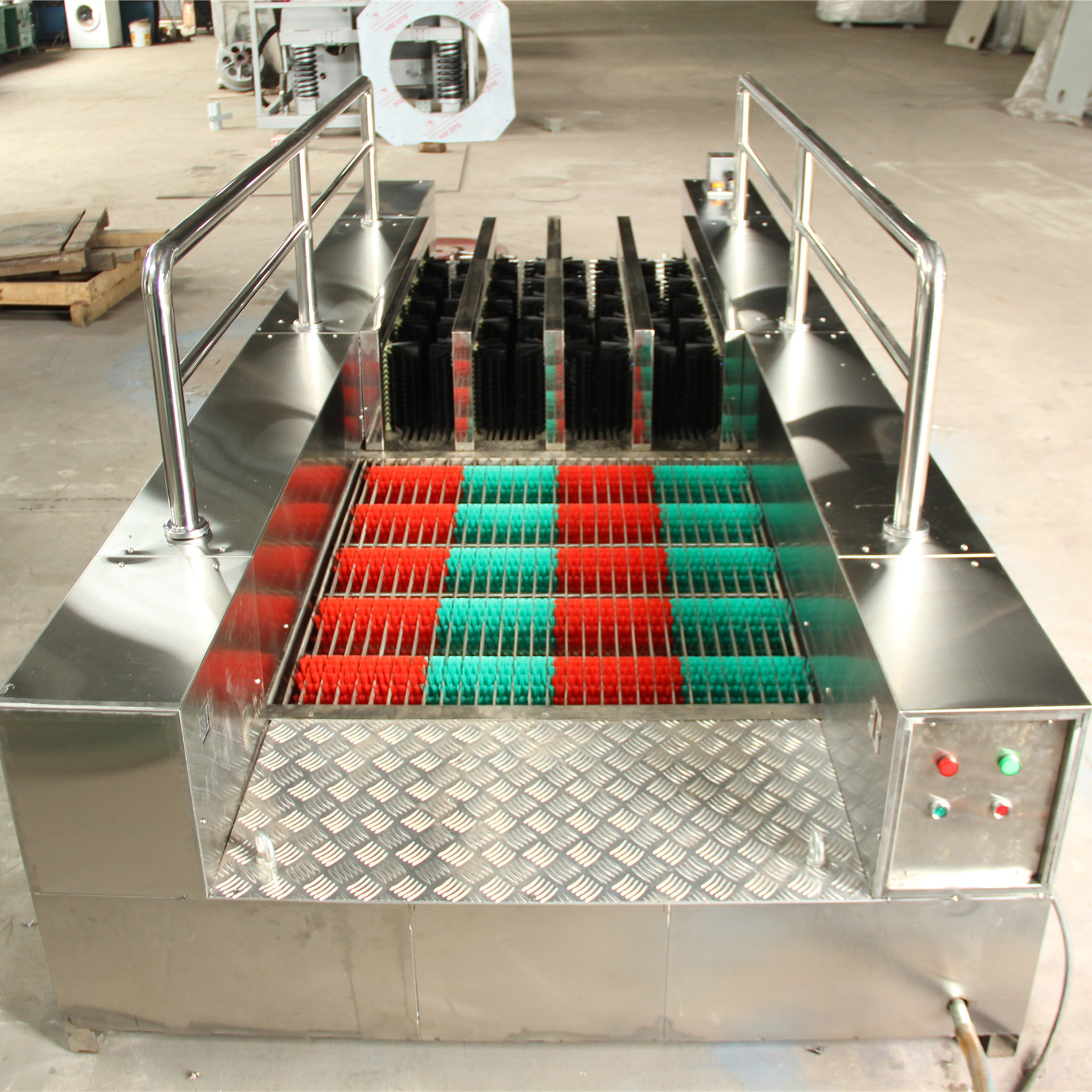 煤矿井下洗靴机,矿用洗靴机 靴底 靴面洗靴机单通道自动洗靴机