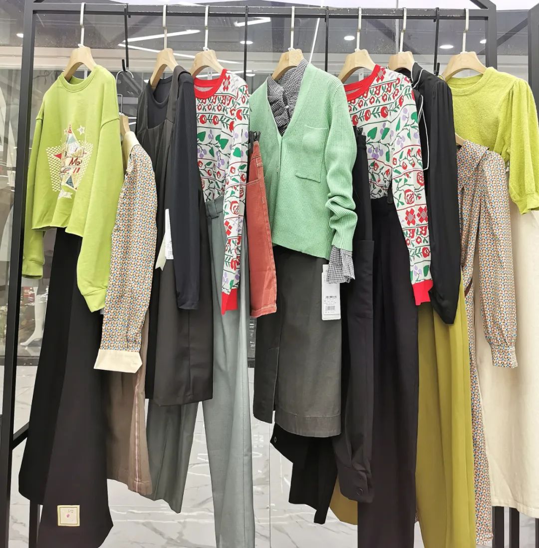 素帛21春品牌折扣女装批发专柜撤柜品牌女装衣服拿货批发走份直播