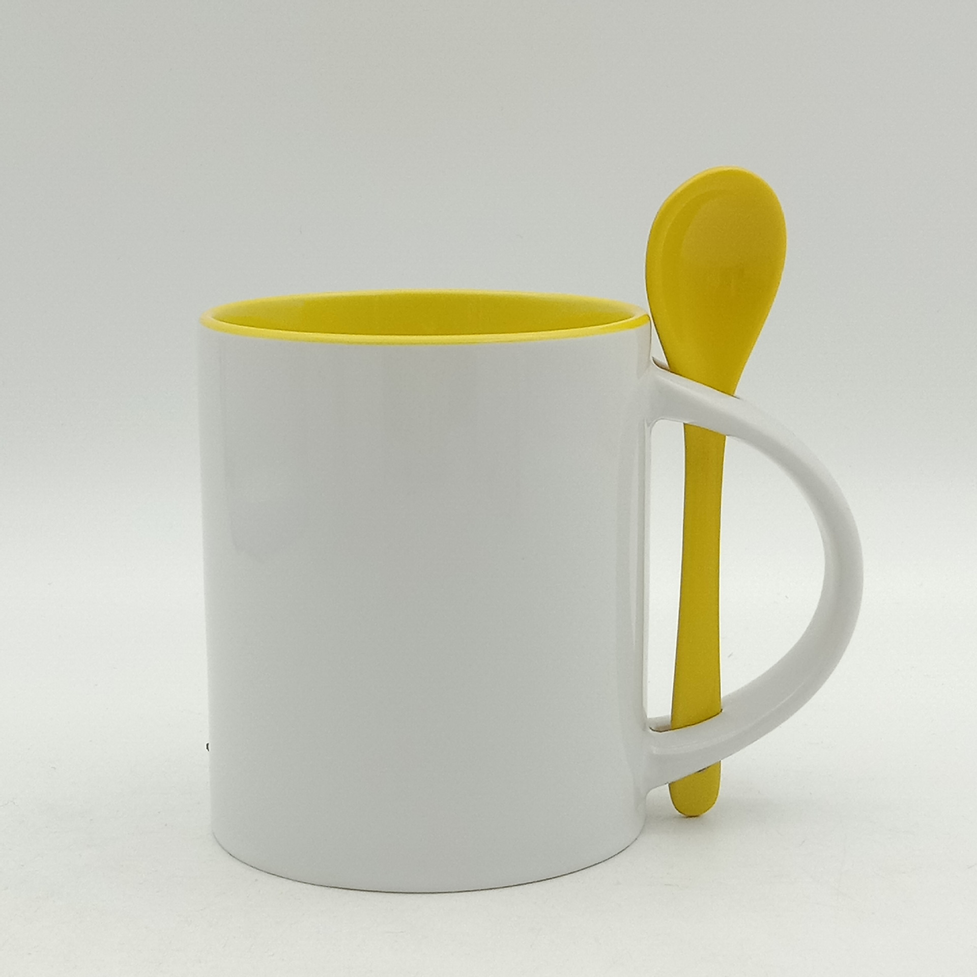 简约ins内彩外白色插勺陶瓷杯 色釉马克杯印刷logo 咣告礼品杯