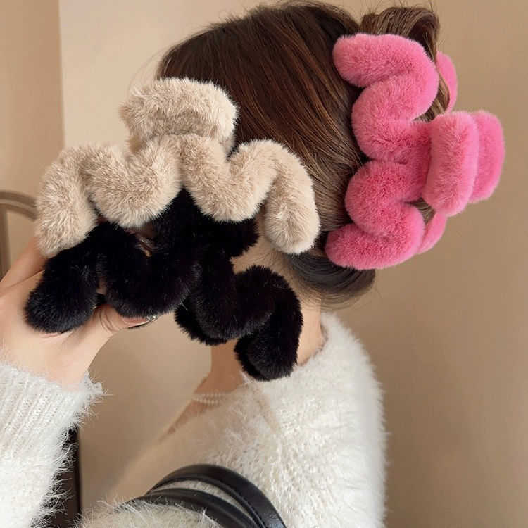 autumn and winter plush grip female hairy hair clips back head oversized hairpin shark clip hairware hair accessories wholesale